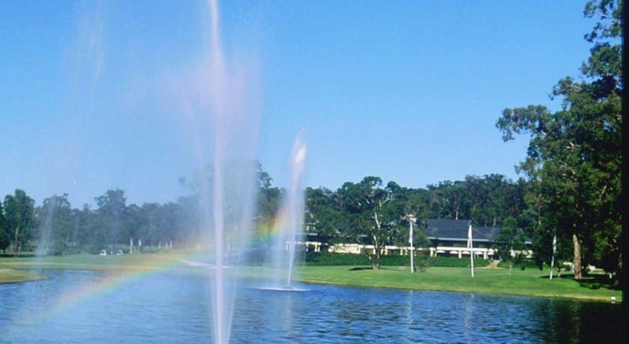 Riverside Oaks Golf Resort Cattai Exterior foto